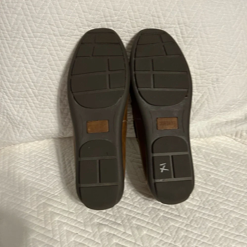 Crown & Ivy leather men’s loafers size 10‎